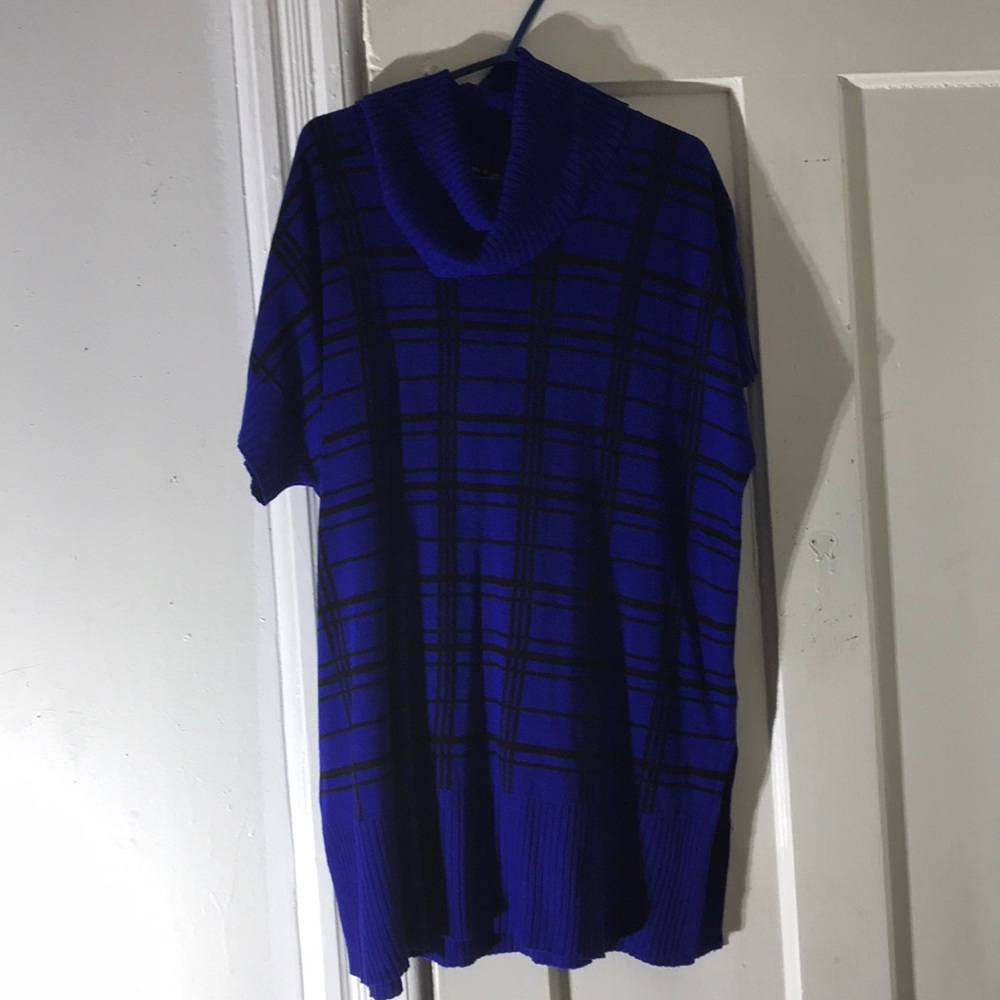 Cable and Gauge Women’s long shirt